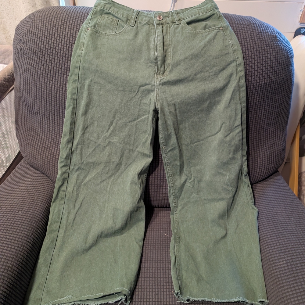 SHEIN Olive Wide-Leg Jeans